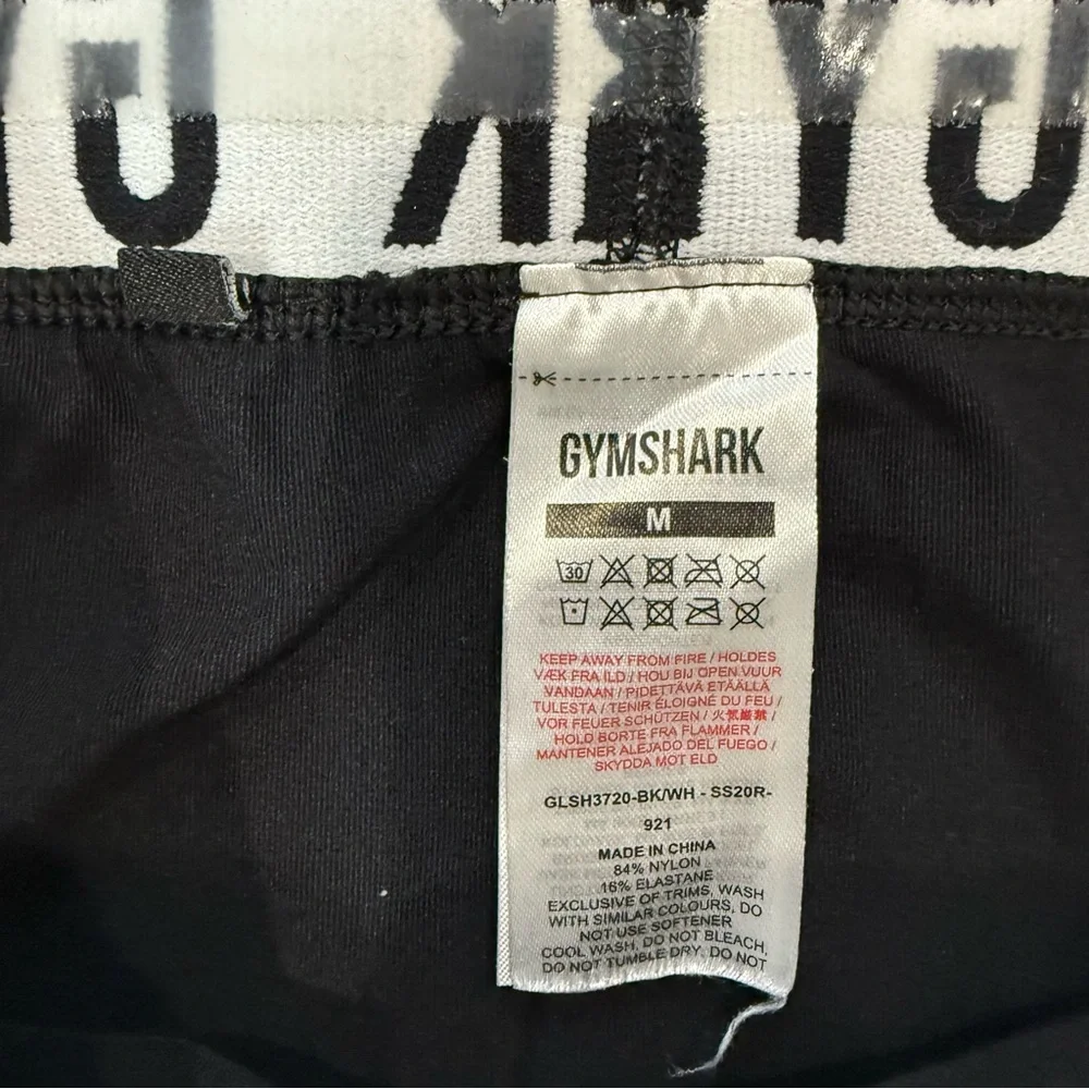 GYMSHARK‎ biker shorts size medium (flawed!)